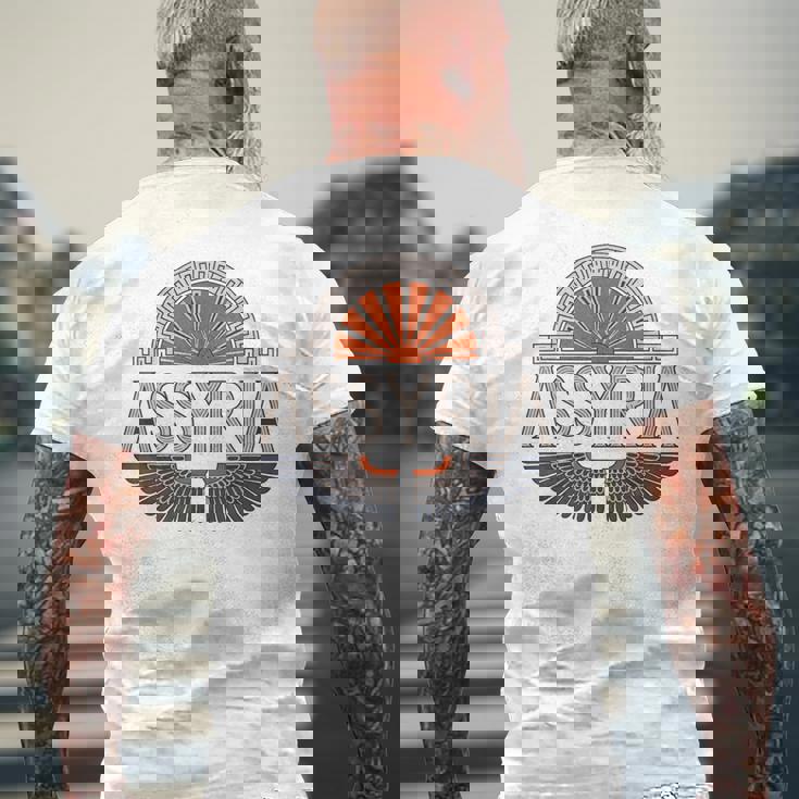 アッシリア メソポタミアの歴史 アッシリア人 メンズTシャツ バックプリント 高齢者への贈り物