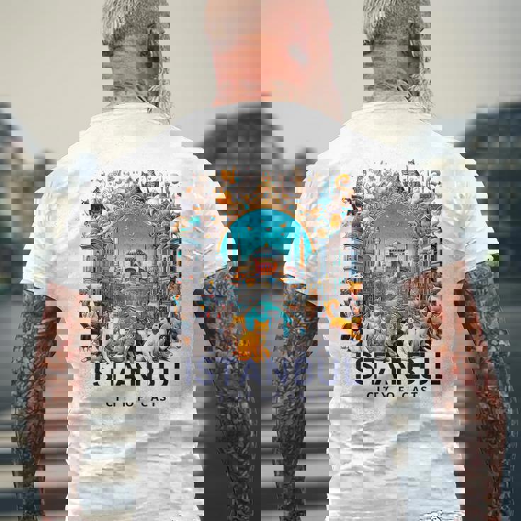 イスタンブール、トルコ 猫の街 Istanbul Turkey City Of Cats メンズTシャツ バックプリント 高齢者への贈り物