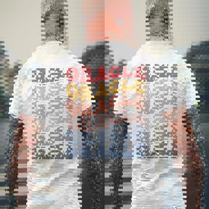 オラクル・グルーヴィー・レトロ メンズTシャツ バックプリント 高齢者への贈り物