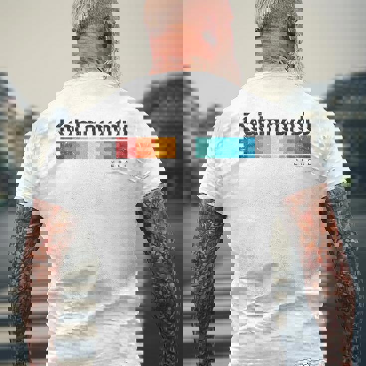 カトマンズ ネパール レトロスタイル ビンテージデザイン メンズTシャツ バックプリント 高齢者への贈り物