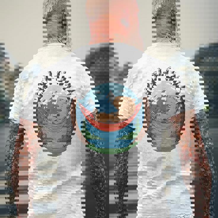 カピバラ 寝るデザイン カピバラ 飼い主 動物好き メンズTシャツ バックプリント 高齢者への贈り物