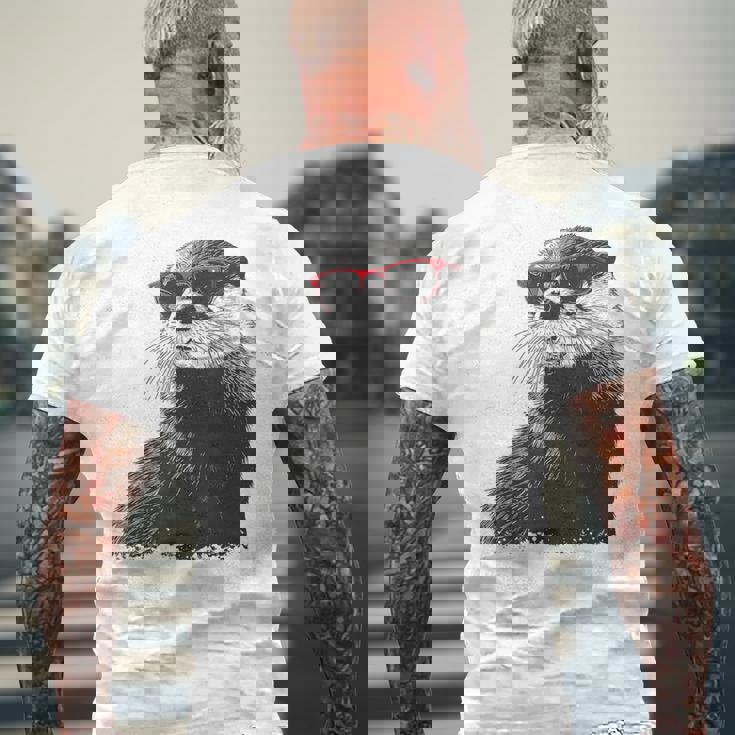 カワウソ アニマル柄 動物園 図面 イラスト 顔 カワウソ メンズTシャツ バックプリント 高齢者への贈り物