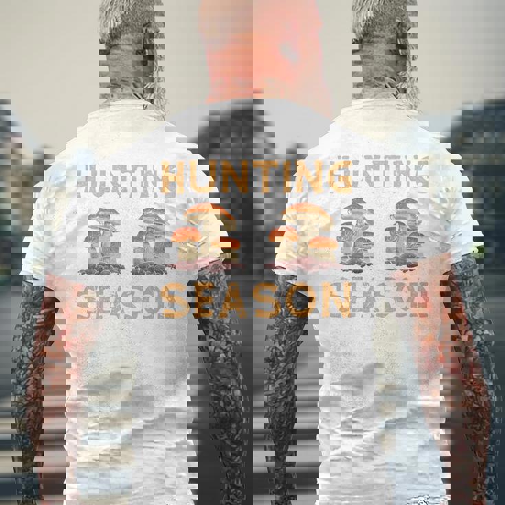 キノコ狩りの季節 長袖tシャツ メンズTシャツ バックプリント 高齢者への贈り物