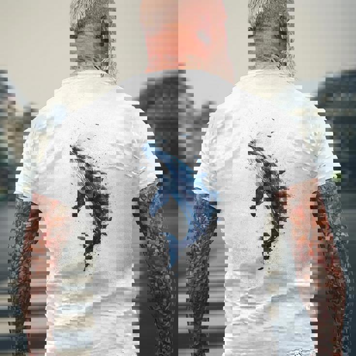 クジラ 水彩 海洋 動物 海の生物 青くじら デザイン メンズTシャツ バックプリント 高齢者への贈り物