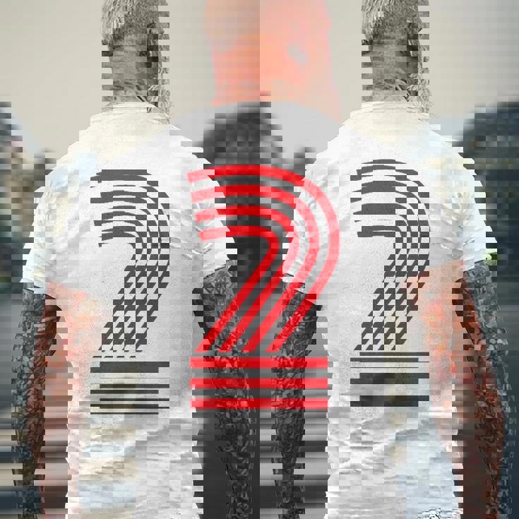 クールなレトロなレタリングジャージ、背番号2 Two Dos メンズTシャツ バックプリント 高齢者への贈り物