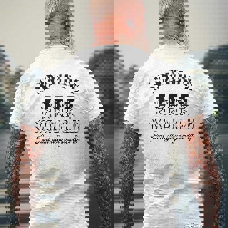 サイドライン ソーシャルクラブ ピーナッツギャラリー サッカーライフ おもしろサッカー メンズTシャツ バックプリント 高齢者への贈り物