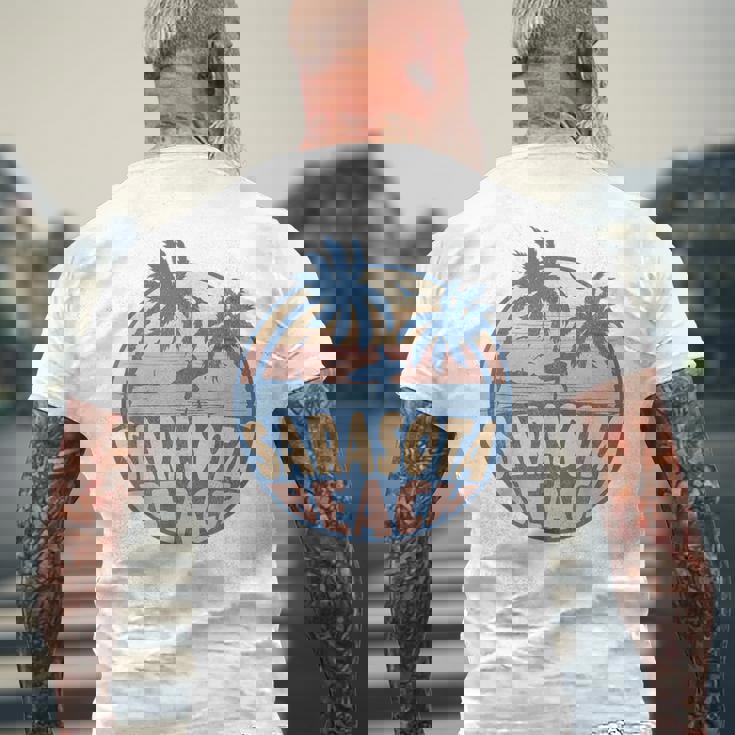 サラソタ フロリダ ビーチ サーフ 夏休み ヴィンテージ メンズTシャツ バックプリント 高齢者への贈り物