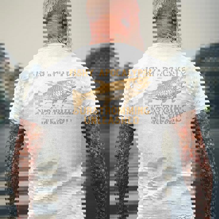 シュールストレミングの臭いゲロ魚チャレンジ 長袖tシャツ メンズTシャツ バックプリント 高齢者への贈り物