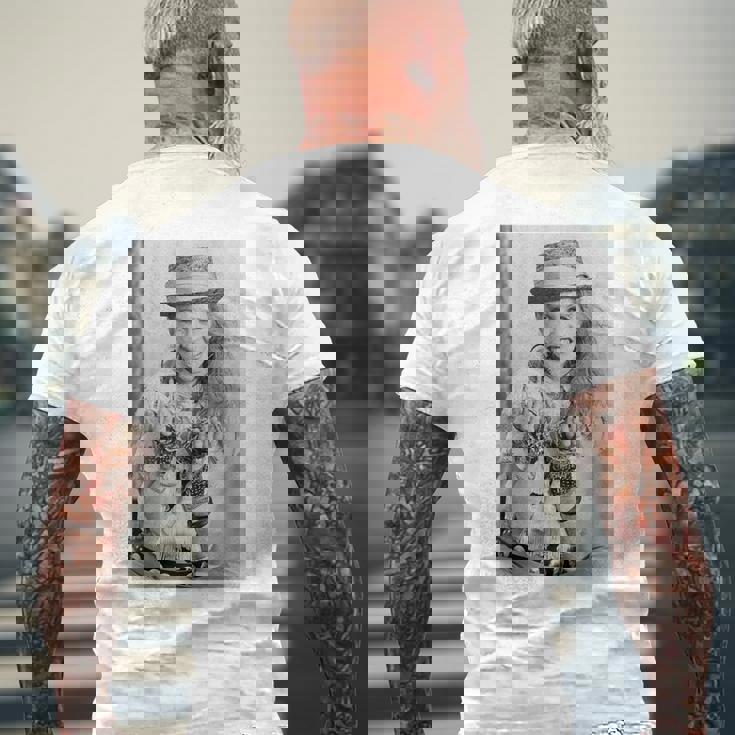 シンディ・ローパー Usポップスター撮影1984 メンズTシャツ バックプリント 高齢者への贈り物