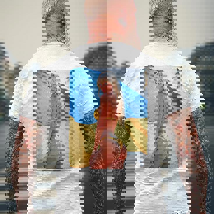 セクシーガールグラフィックtシャツ 「モダンピンナップガール&ウクライナ国旗2」 長袖tシャツ メンズTシャツ バックプリント 高齢者への贈り物