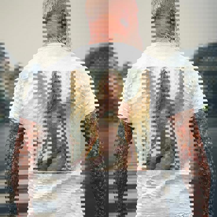 セクシーガールグラフィックtシャツ セクシーシッティングエンジェルピンナップバックプリント メンズTシャツ バックプリント 高齢者への贈り物