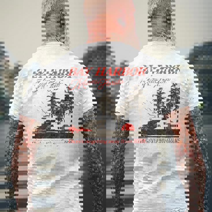 デクスター公式テレビ番組ベイハーバー メンズTシャツ バックプリント 高齢者への贈り物