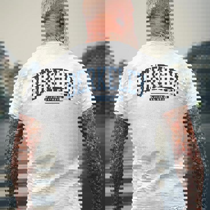 バークレーカリフォルニアカリフォルニアカレッジユニバーシティスタイル ネイビー メンズTシャツ バックプリント 高齢者への贈り物