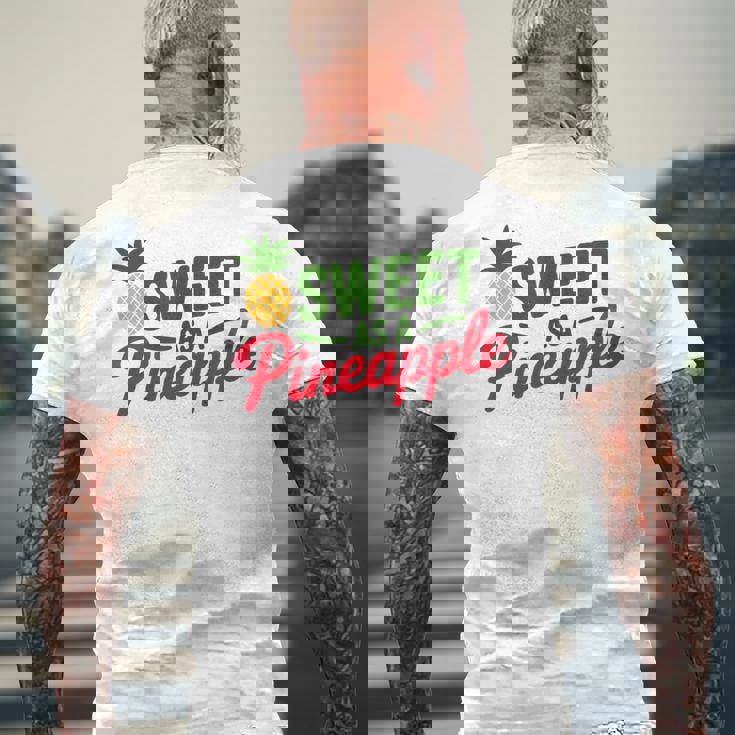 パイナップルのように甘い メンズTシャツ バックプリント 高齢者への贈り物