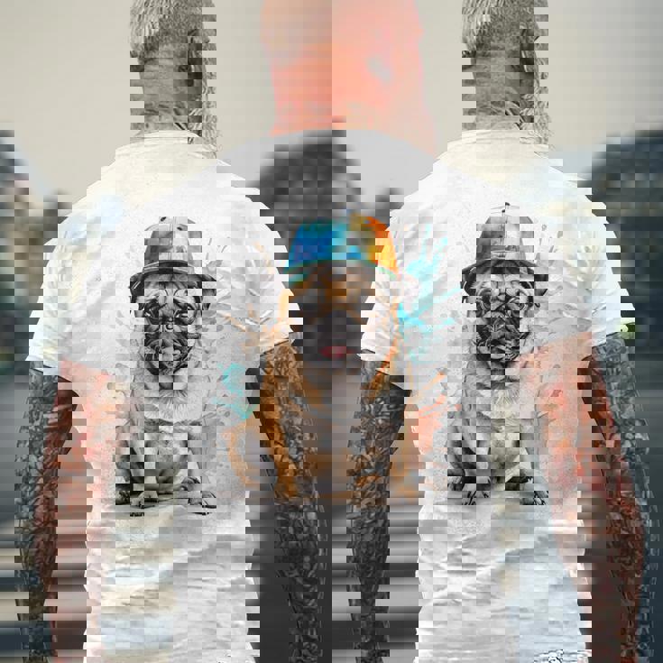 パグ、スナップバック キャップ、犬、カラフル、面白い、動物プリント メンズTシャツ バックプリント 高齢者への贈り物