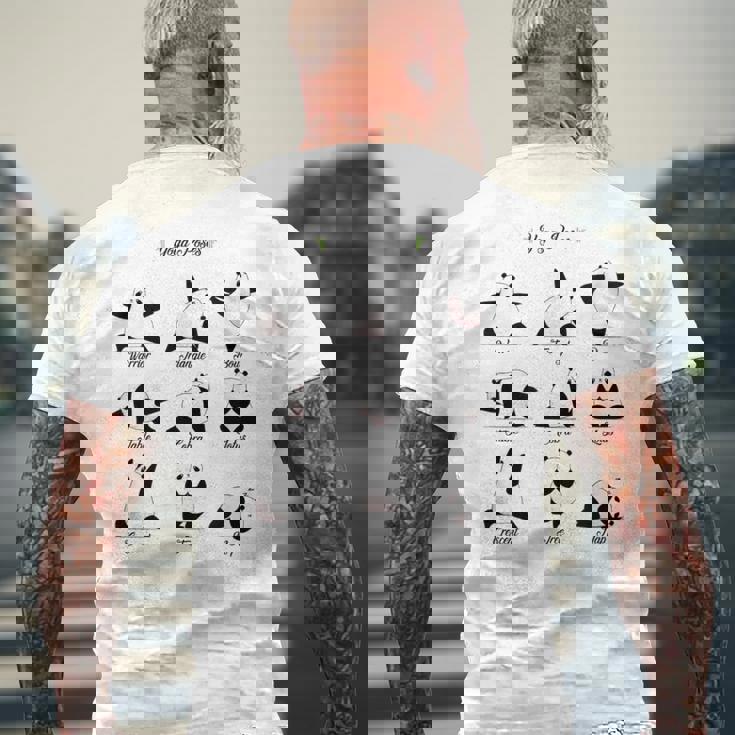 パンダヨガポーズ、パンダは異なるヨガポジションを作ります。 メンズTシャツ バックプリント 高齢者への贈り物