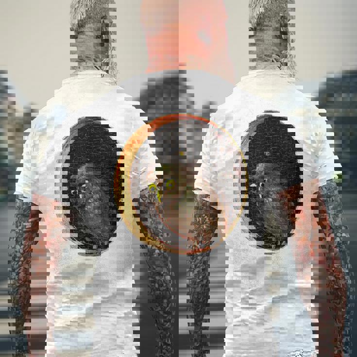 ヒエロニムス・ボス フクロウの大地の庭 メンズTシャツ バックプリント 高齢者への贈り物