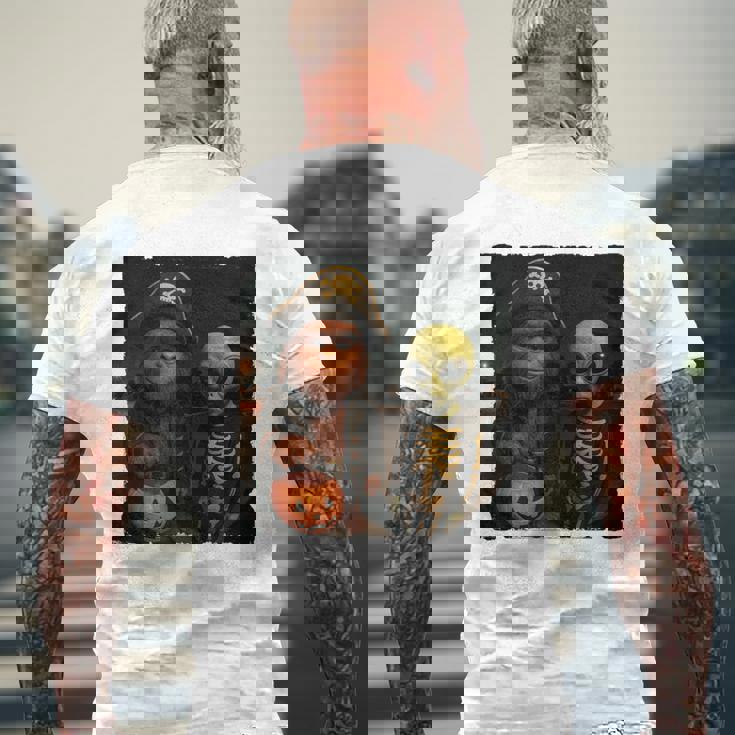 ビッグフットエイリアン 面白い ハロウィン トリック ドア カメラビュー 長袖tシャツ メンズTシャツ バックプリント 高齢者への贈り物