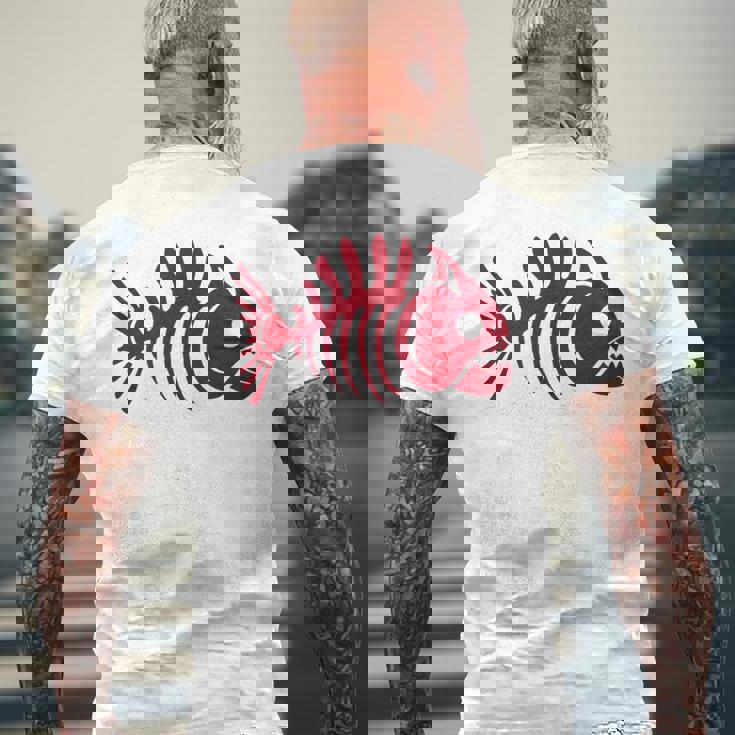 ピラニアスケルトン。魚の頭蓋骨と骨の様式化されたデザイン。 メンズTシャツ バックプリント 高齢者への贈り物