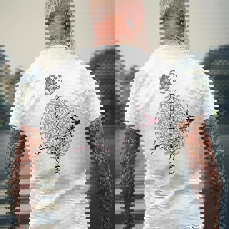 ホツマ文字 ヲシテ文字 フラワーオブライフ とほかみえみため とほかみゑひため 桜 月 アウワ 開運 言霊 宇宙 お守り メンズTシャツ バックプリント 高齢者への贈り物