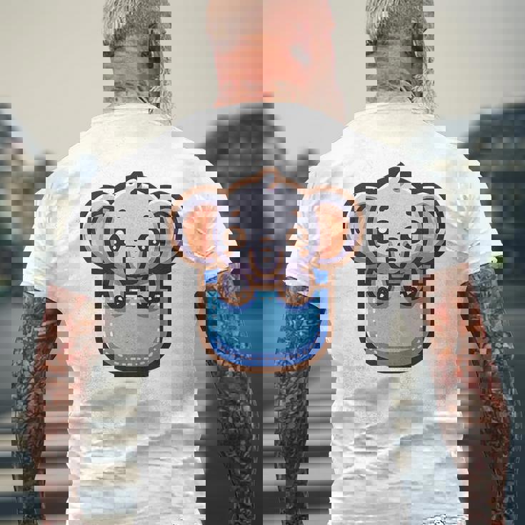 ポケットに入ったかわいい象 メンズTシャツ バックプリント 高齢者への贈り物