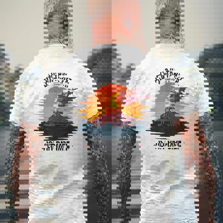 ポンペイ訪問 面白いローマの歴史 メンズTシャツ バックプリント 高齢者への贈り物