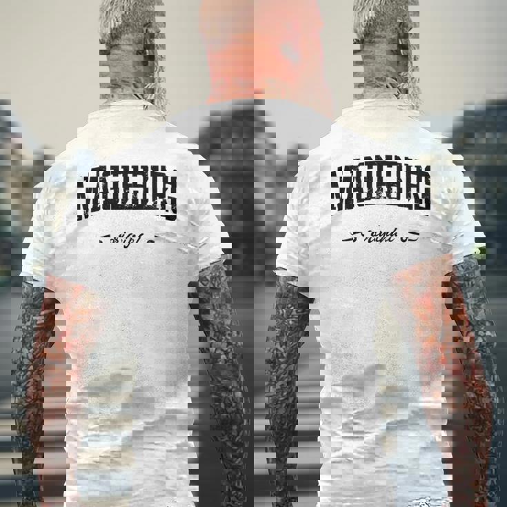 マクデブルク、東ドイツ、東ドイツ、カレッジデザイン 長袖tシャツ メンズTシャツ バックプリント 高齢者への贈り物