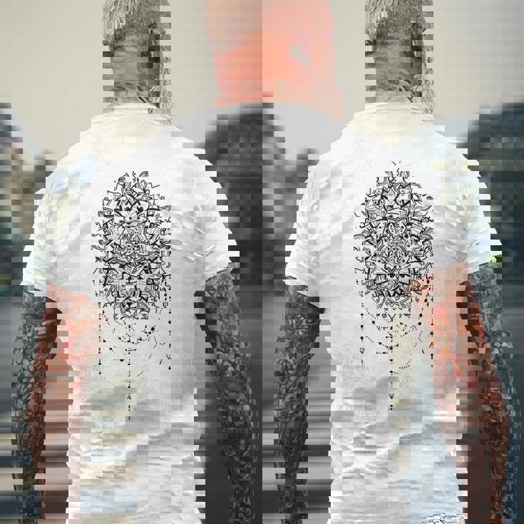 マンダラフラワー神聖幾何学フラクタルアート良い雰囲気 メンズTシャツ バックプリント 高齢者への贈り物