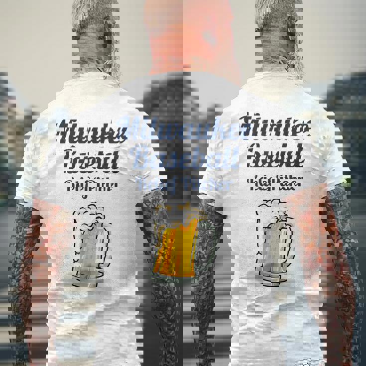 ミルウォーキービールと野球リリーフピッチャー メンズTシャツ バックプリント 高齢者への贈り物