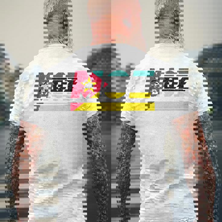 モザンビークデザイン。国旗付きモザンビーク衣装 Moz メンズTシャツ バックプリント 高齢者への贈り物