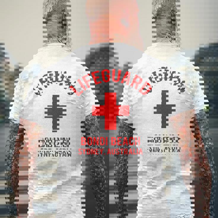 ライフガード ボンダイビーチ、シドニー、オーストラリア メンズTシャツ バックプリント 高齢者への贈り物