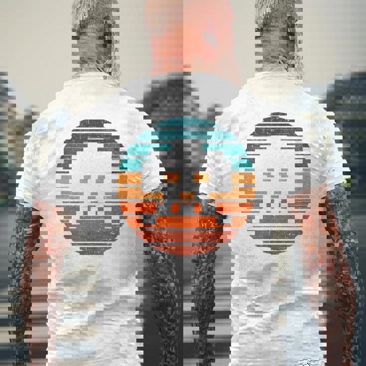 レトロ ヴィンテージ 80年代アーケード ゲーム インベーダー シンセウェイブ サンセット メンズTシャツ バックプリント 高齢者への贈り物