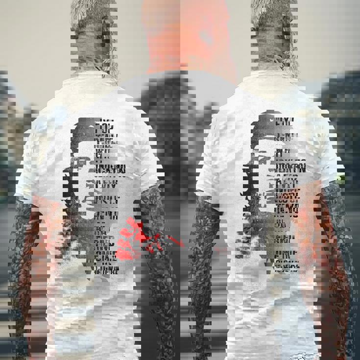 レトロなチェ・ゲバラのアドマイヤーズ革命の名言。ミーム メンズTシャツ バックプリント 高齢者への贈り物