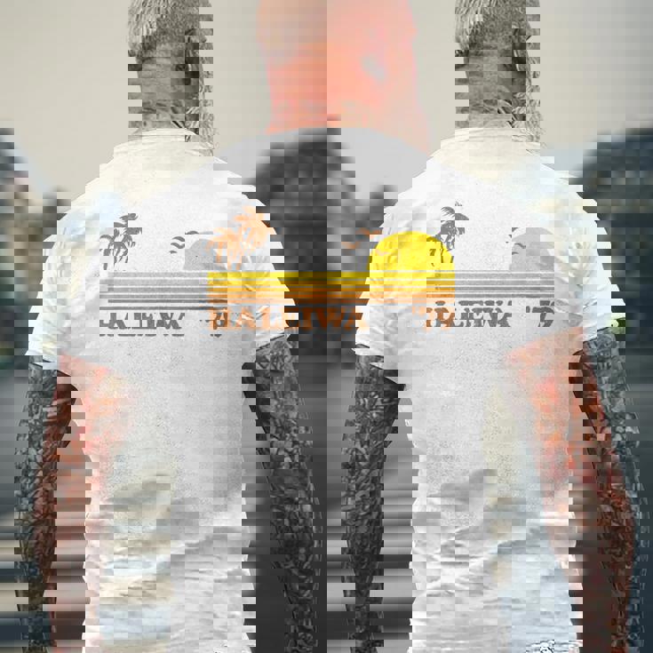 ヴィンテージ ハレイワ ハワイ ノースショア ビーチ レトロ サンセット 70年代 メンズTシャツ バックプリント 高齢者への贈り物