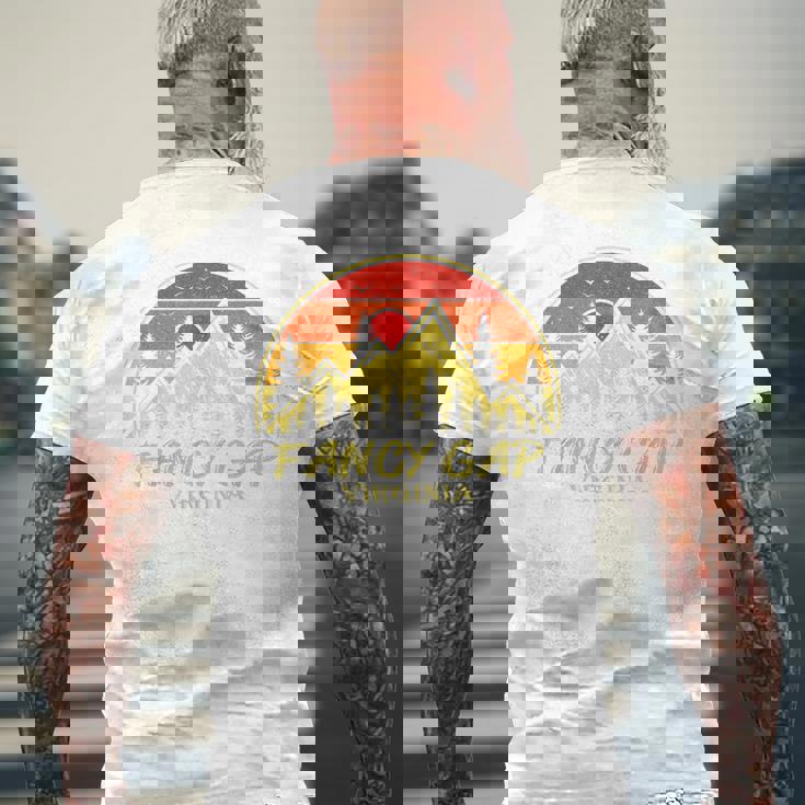 ヴィンテージ ファンシー ギャップ バージニアa 山 ハイキング お土産 メンズTシャツ バックプリント 高齢者への贈り物