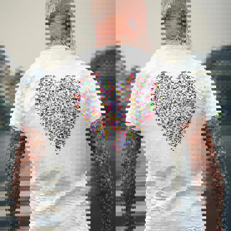 世界国旗 ハート 国旗 旅行 トラベラー メンズTシャツ バックプリント 高齢者への贈り物