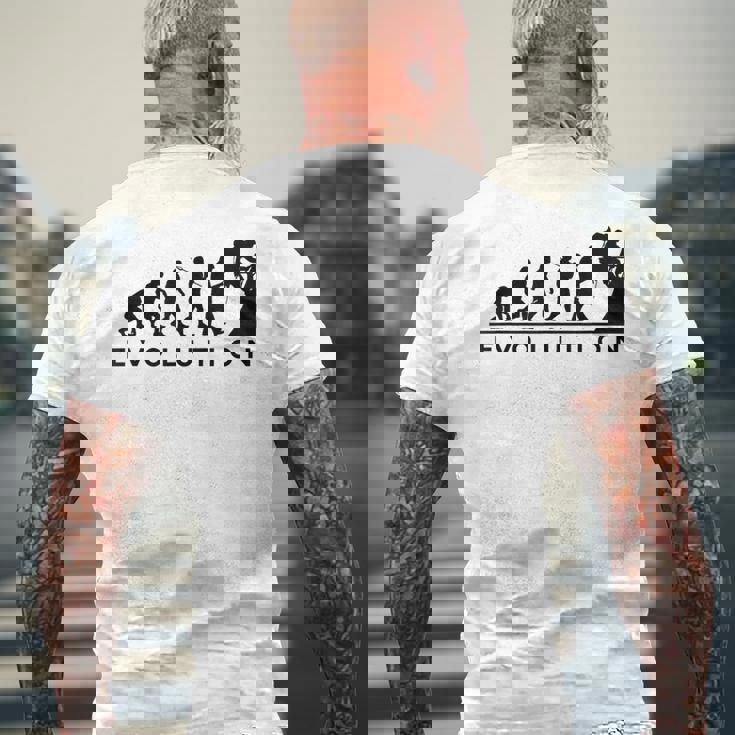 山愛好家 山登り好きにお勧めの面白い進化論 登山家のオシャレなイラスト メンズTシャツ バックプリント 高齢者への贈り物