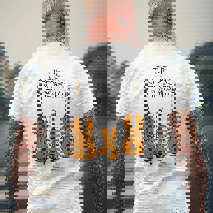 弦楽ファミリー、ヴァイオリン、チェロ、コントラバスミュージシャン面白い メンズTシャツ バックプリント 高齢者への贈り物