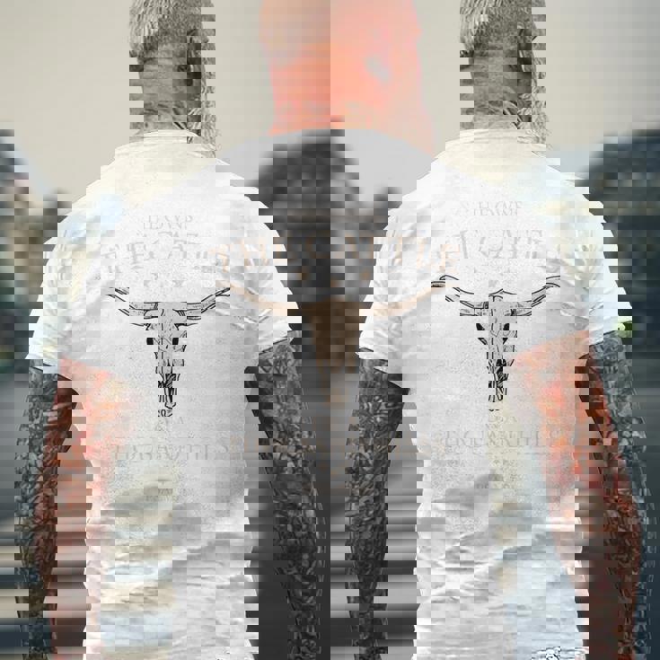 彼はザ・キャトル・オン・ア・サウザンド・ヒルズのクリスチャン・カウ・フェイス 長袖tシャツ メンズTシャツ バックプリント 高齢者への贈り物