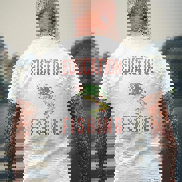 教育は重要ですが、釣りは重要です 面白い 長袖tシャツ メンズTシャツ バックプリント 高齢者への贈り物