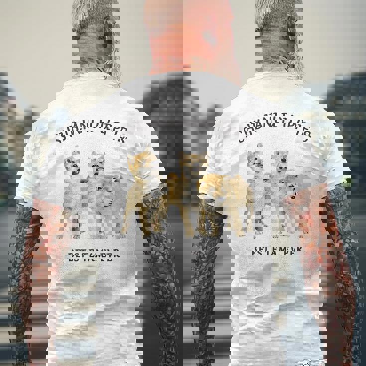 柴犬 しばいぬ 子柴 柴犬子犬 チーム いぬ プリント 写真 水彩 おしゃれ かわいい 犬飼い 犬好き メンズTシャツ バックプリント 高齢者への贈り物