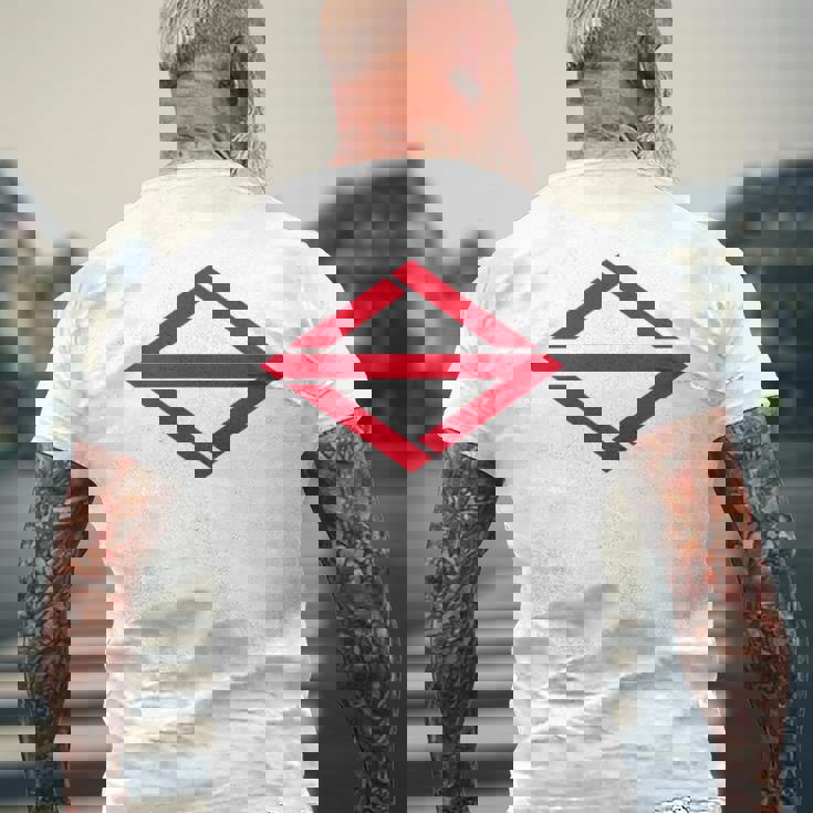 横浜市旗シンボル エンブレム 神奈川県 メンズTシャツ バックプリント 高齢者への贈り物