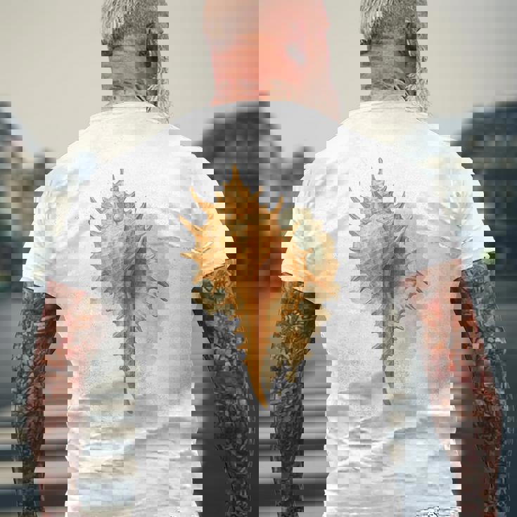 水彩 ムレックス 貝殻 貝殻 ハンティング ビーチコーミング メンズTシャツ バックプリント 高齢者への贈り物