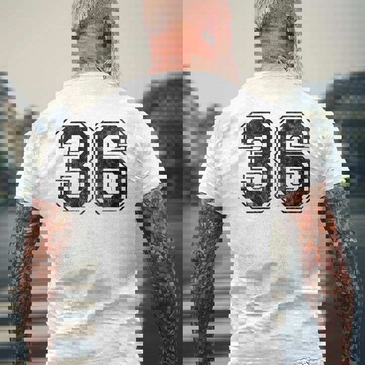 背中に36番。 メンズTシャツ バックプリント 高齢者への贈り物