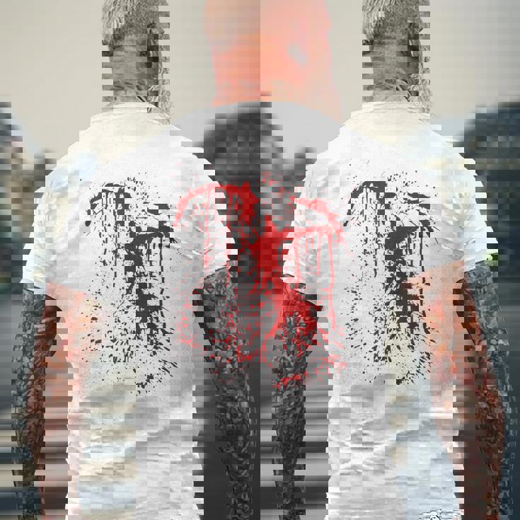 血まみれの傷 ハロウィンコスチューム 血はね けが ゾンビ メンズTシャツ バックプリント 高齢者への贈り物