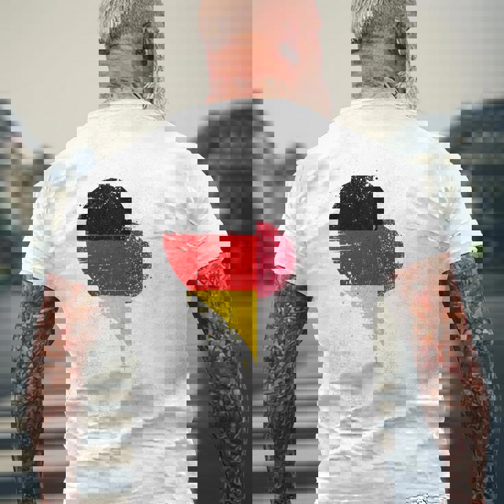 誇り高き日本人ドイツ人のためのヴィンテージの旗 A 日本 ドイツ メンズTシャツ バックプリント 高齢者への贈り物