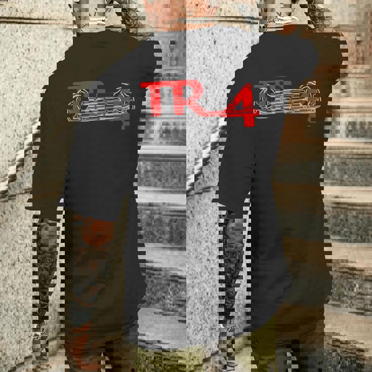 1960年代トライアンフ Tr4クラシック英国カーグリルとエンブレム。 メンズTシャツ バックプリント 彼への贈り物