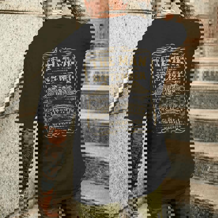 1963年9月 61歳の誕生日プレゼント 男性用 61歳の誕生日プレゼント メンズTシャツ バックプリント 彼への贈り物