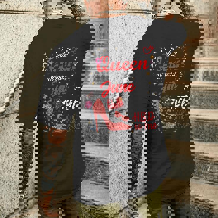 1976年6月 誕生日 この女王は1976年6月に生まれました メンズTシャツ バックプリント 彼への贈り物