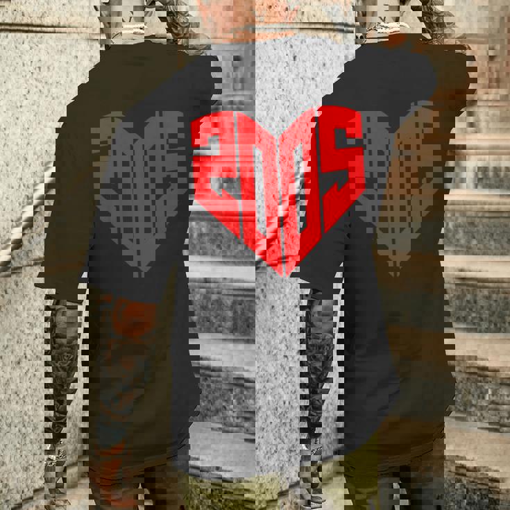 2005 ハート・ヴィンテージ 2005年 ハートの形 20歳の誕生日に愛を込めて メンズTシャツ バックプリント 彼への贈り物